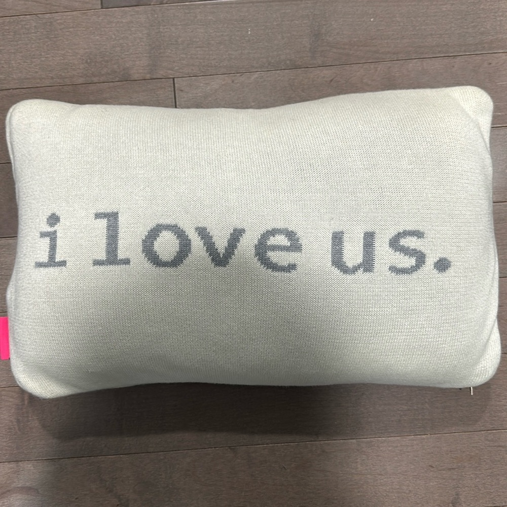 Accent pillow decorative
